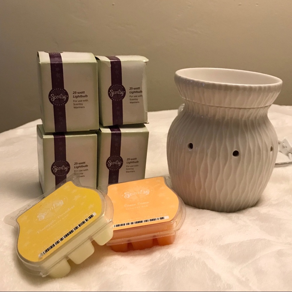 *NWOT* Scentsy Bundle